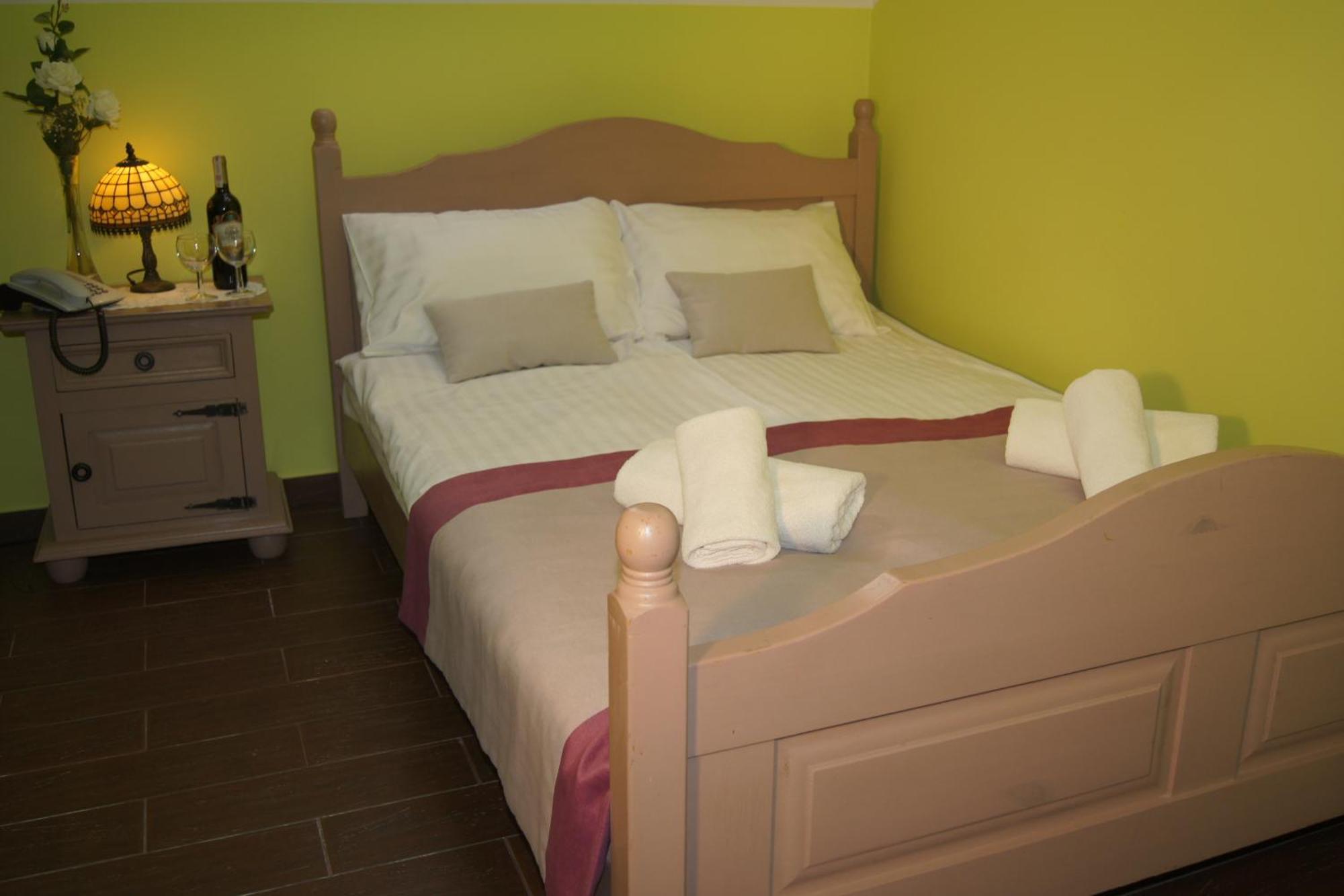 Hotel Pod Herbem -Pokoje Ozonowane Białystok Værelse billede